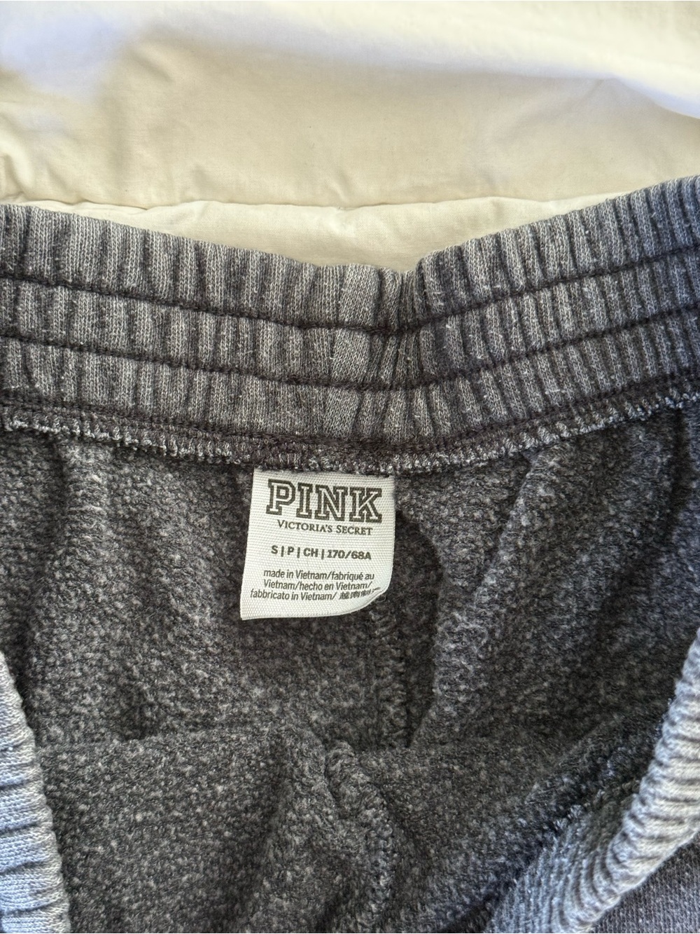 PINK Victoria's Secret Gray women’s Fleece Joggers